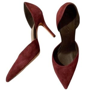 VINCE D’ORSAY CELESTE POMEGRANATE PUCE Burgundy SUEDE HEELS 8